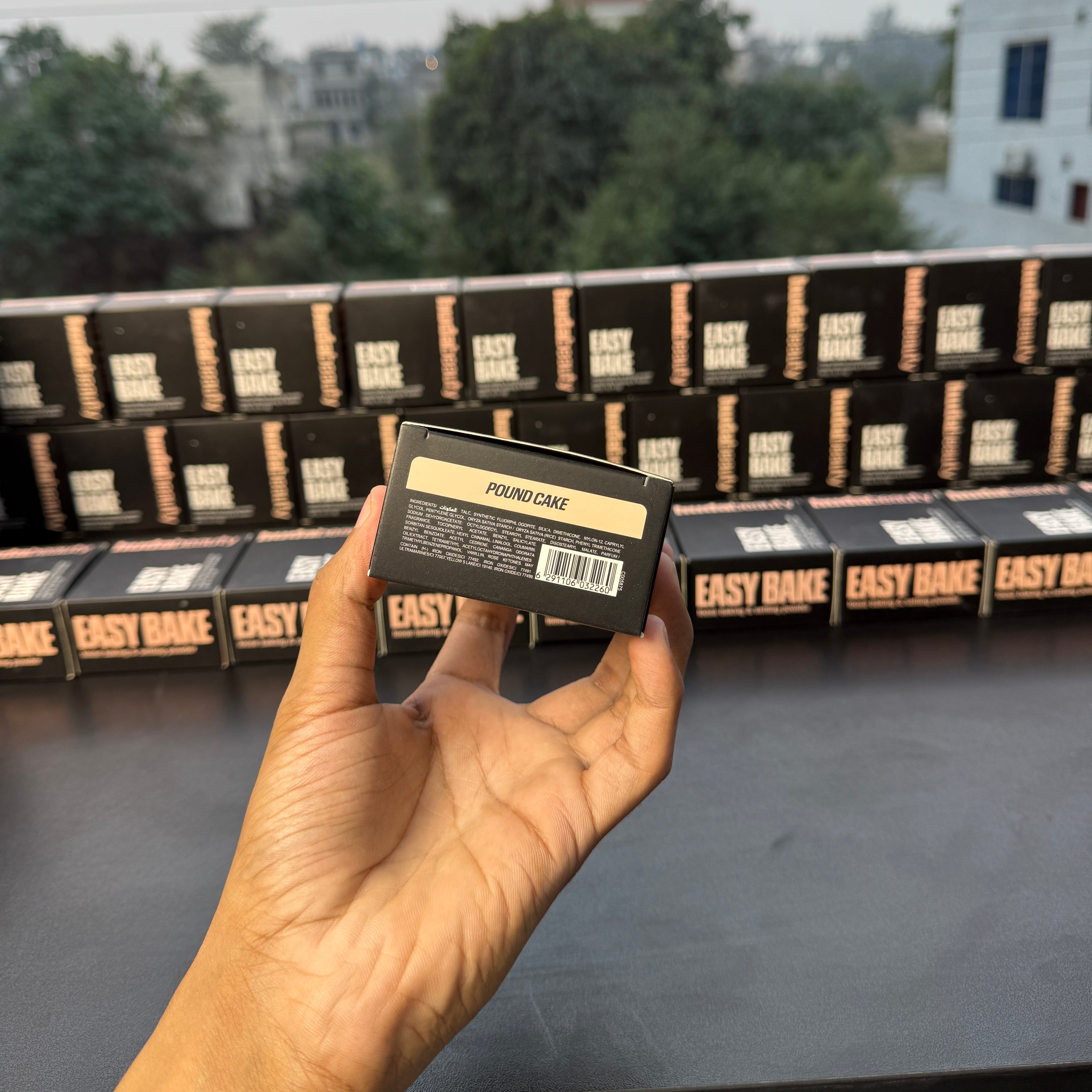 Huda Beauty Easy Bake Loose Baking & Setting Powder (Shade=Pound Cake)